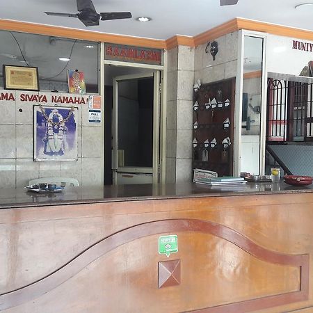 Raamlaxmi guest house Madras Buitenkant foto