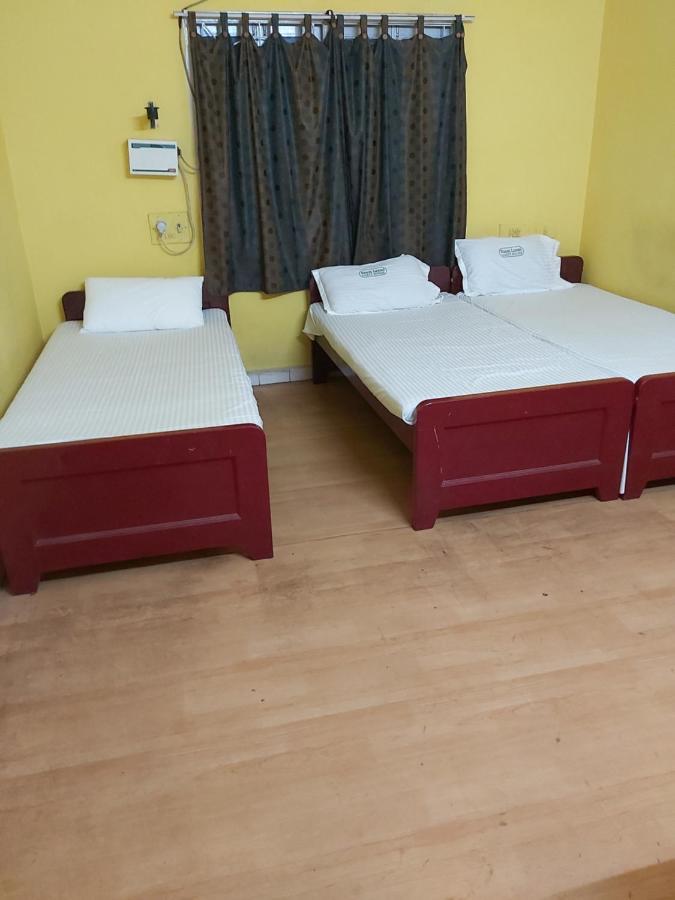 Raamlaxmi guest house Madras Buitenkant foto